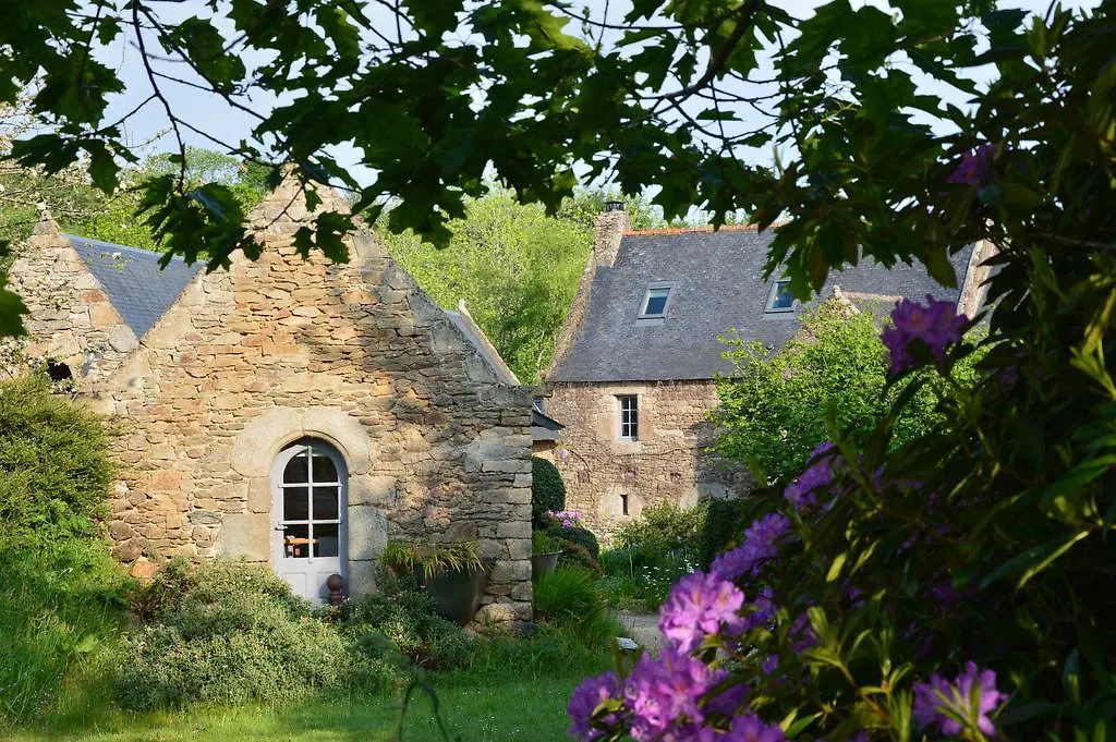 Guest house La Grange De Coatelan Hotel Plougonven